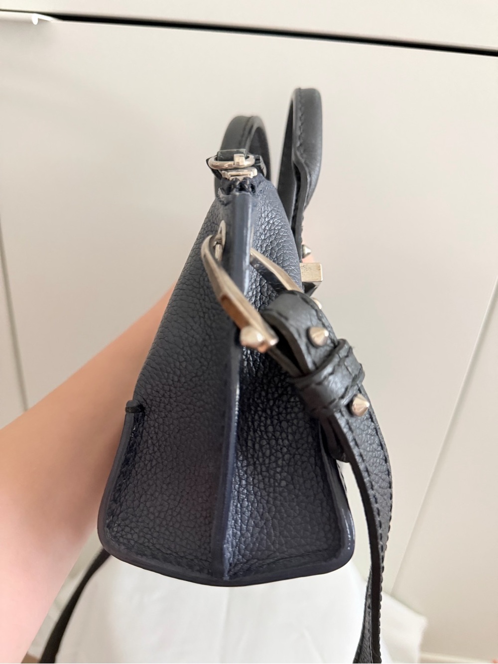 Alexander McQueen Black Pebbled Leather Satchel - Picture 3 of 7